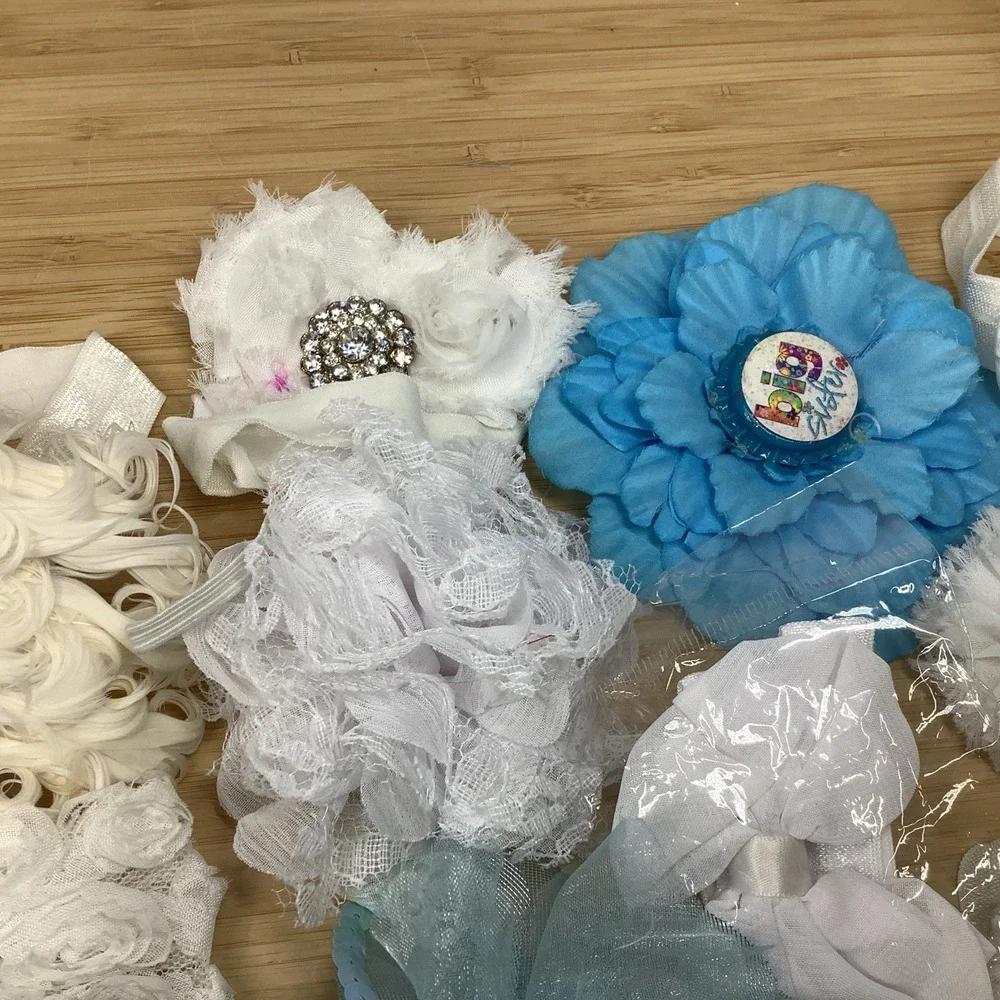 Lot Of 18 Assorted Girl Hair Bows Ribbon and Alligator Clip